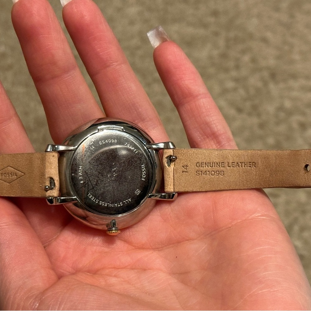 Fossil Watch With Three Interchangeable Straps - image 7
